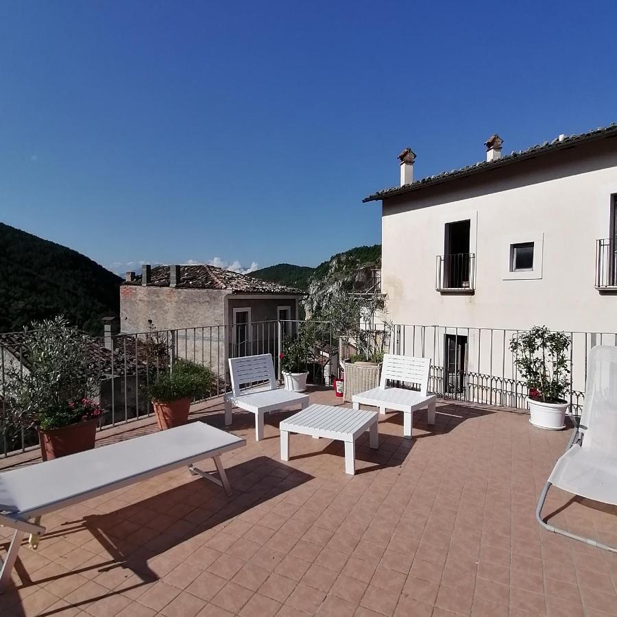 Piazzetta Del Forno - Monolocale Con Soppalco Appartement Assergi Buitenkant foto